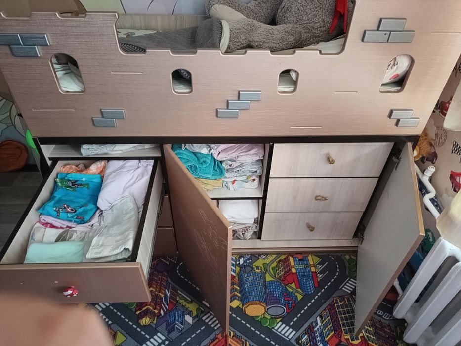 Краватка замок дитяча з матрацом