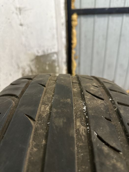 Шини літні R17.