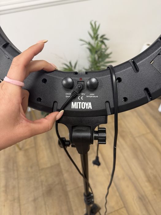 Lampa ring mitoya