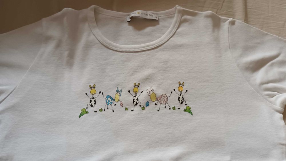 T-shirt branca da cache cache