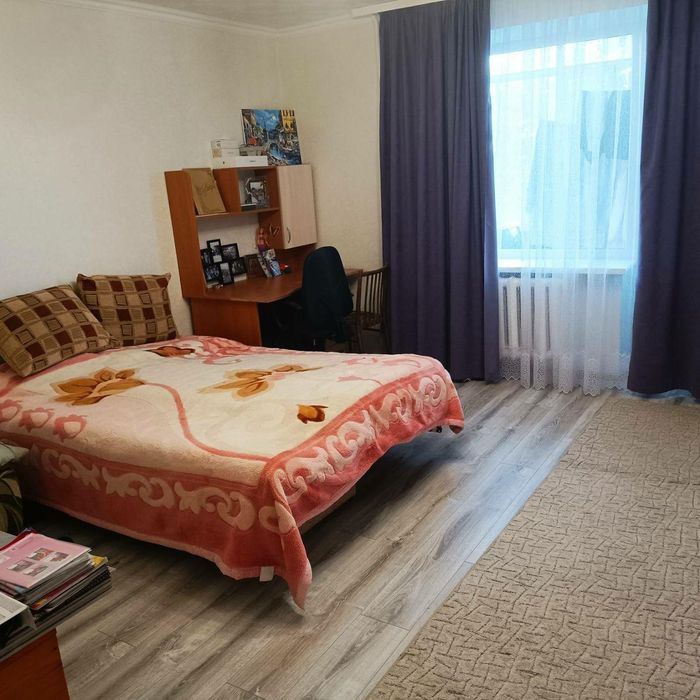 Продам квартиру 3-к, вул. 65 кв.м, 5 поверх, Мотель