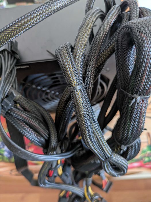 Fonte de alimentação 650w