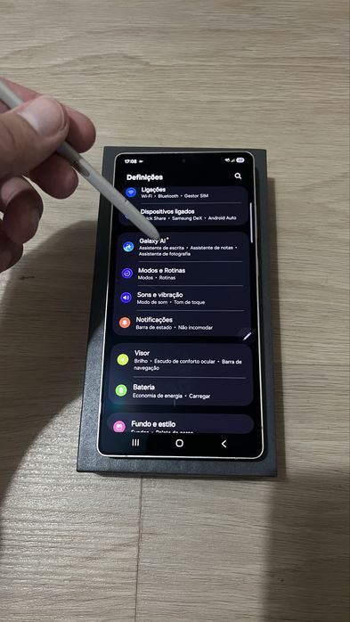 Samsung S25 Ultra - (6.9'' - 12 GB - 512 GB - Preto Titânio)