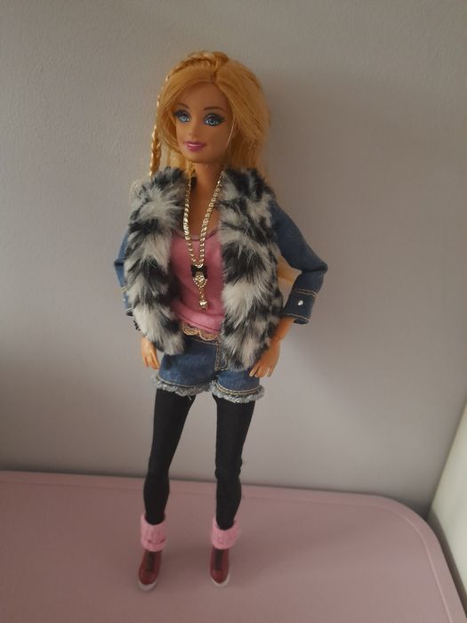Barbie style Lux Fashionistas 2009 rok