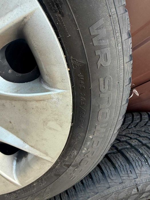 Felgi koła stalowe z oponami zimowymi BMW E90 E91 E92 E81 E87 E82