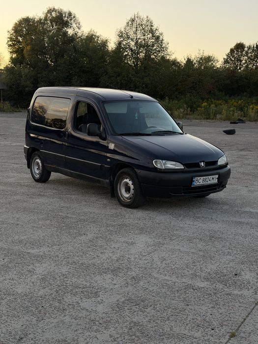 Продається peugeot parther 2001