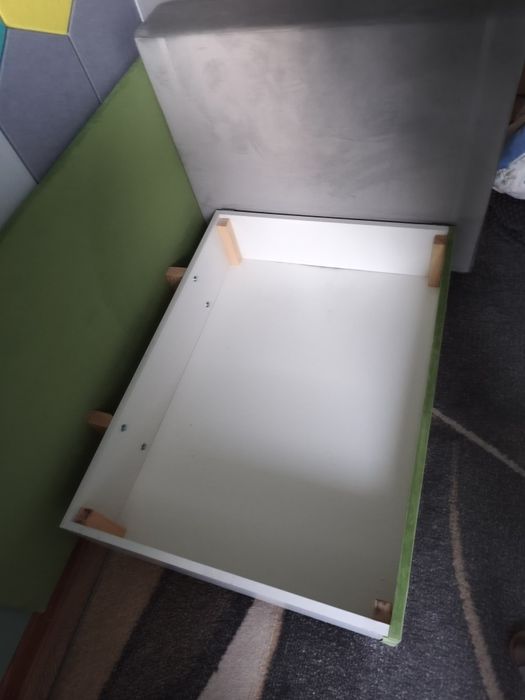 Łóżko, tapczan dla dzieci  AVO., z poduchą Avocado 75 cm