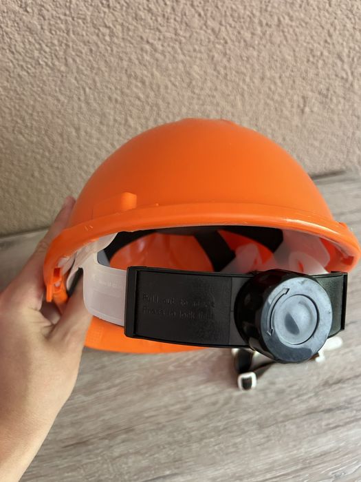 Каска защитная строительная будівельна Compass шлем