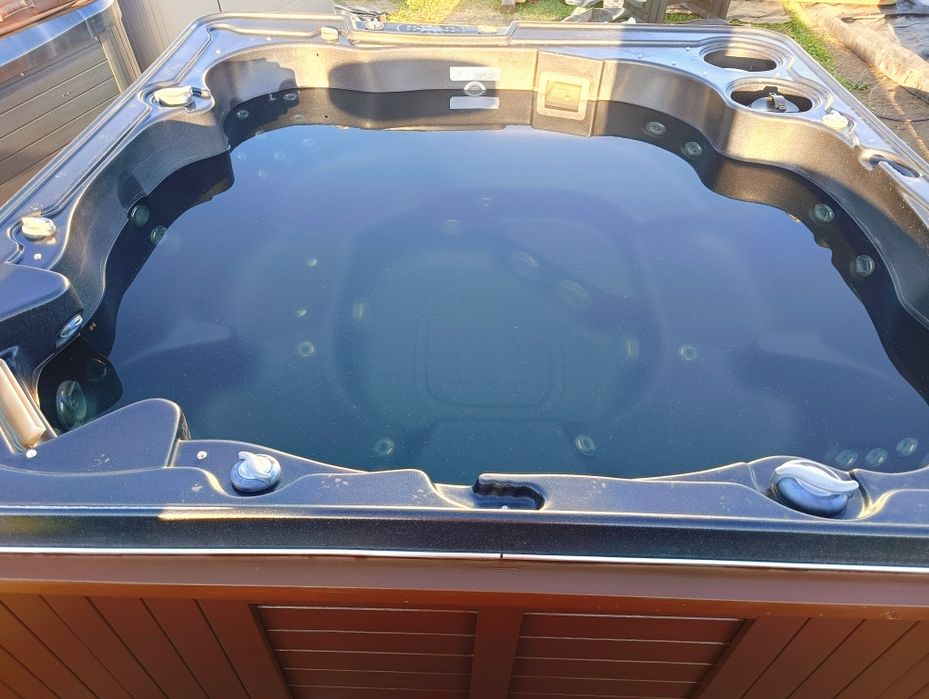 Jacuzzi zewnętrzne całoroczne Hydropool SPA 230X230 system balboa