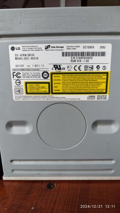 Дисководы   CD  , DVD  .