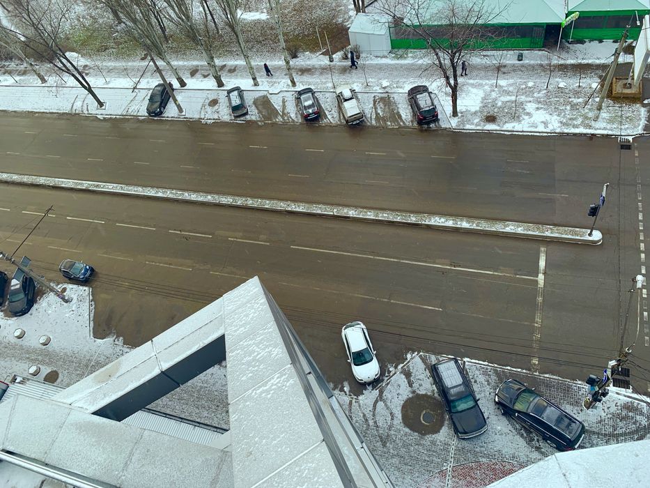 Оренда розважального комплексу з басейном на даху