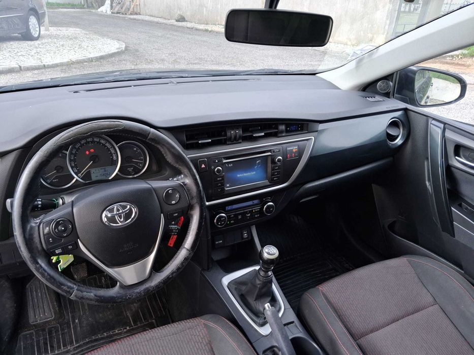 Toyota Auris 1.4 Touring Sports Diesel
