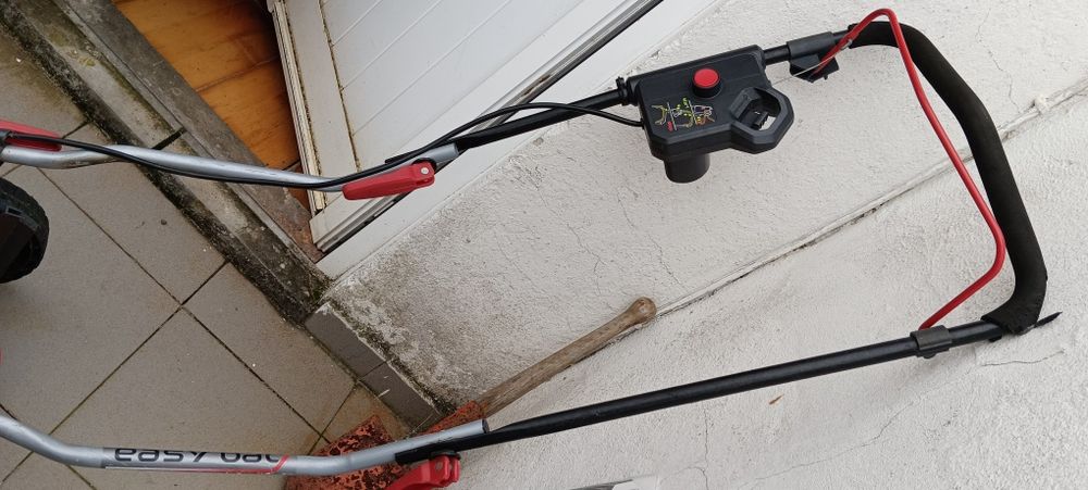 Corta relva elétrico