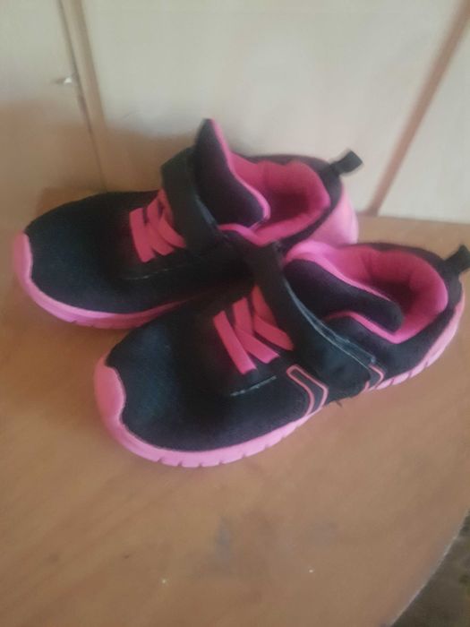 Buty sportowe dla dziewczynki