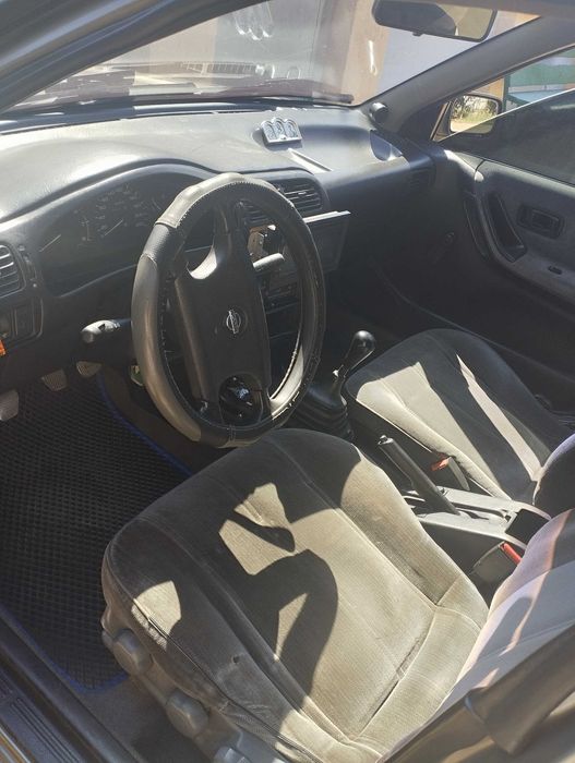 Машина Nissan Sunny