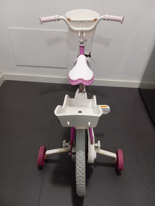 Bicicleta de criança, roda 16 (hipermercado continente de Rio Tinto)
