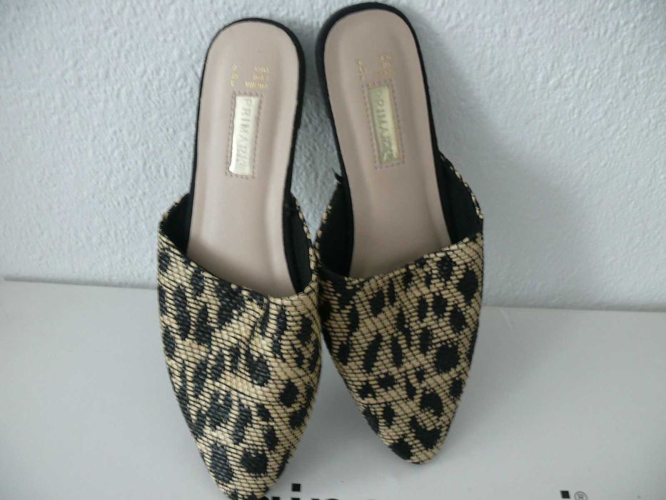 Nowe klapki damskie, modny ponadczasowy wzór roz. 4/37