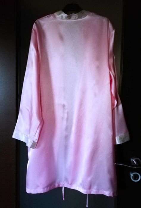 elegancki szlafrok damski peniuar podomka narzutka 44 / 46 satyna