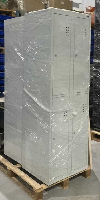 Шафа металева для речей 4 відділи шкаф, металлический для вещей склад