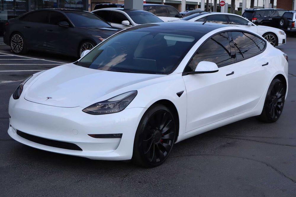 Tesla Model 3 Performance      2022