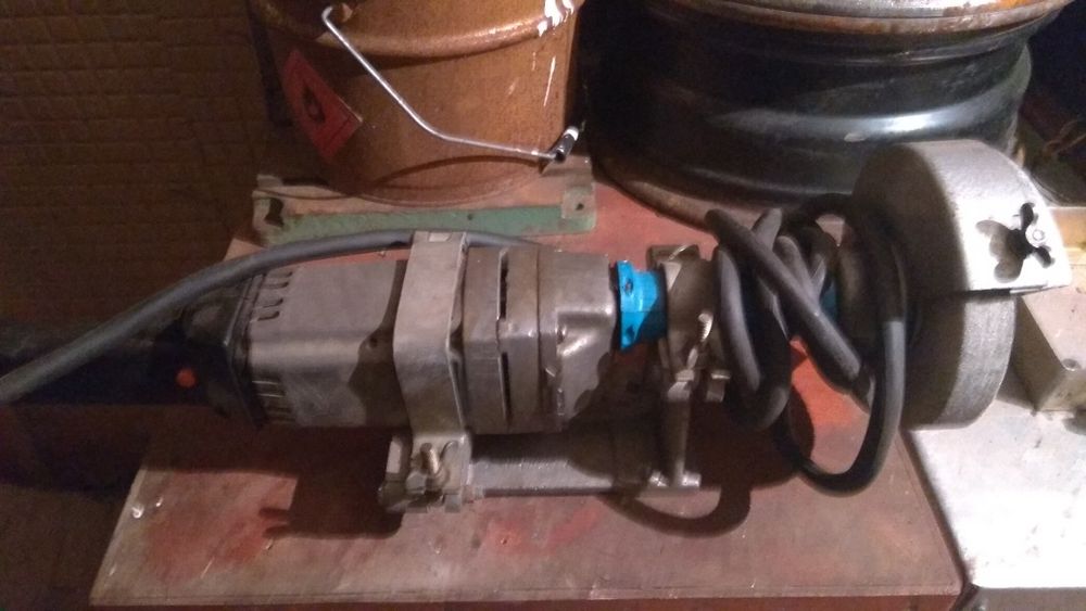 Шлифмашина болгарка