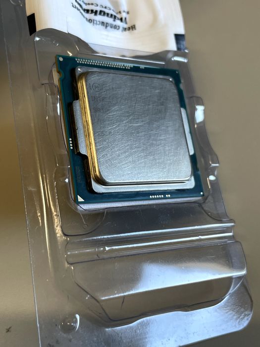 Procesor Intel Core (2798)