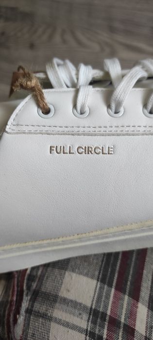 Новые кросовки FULL CIRCLE