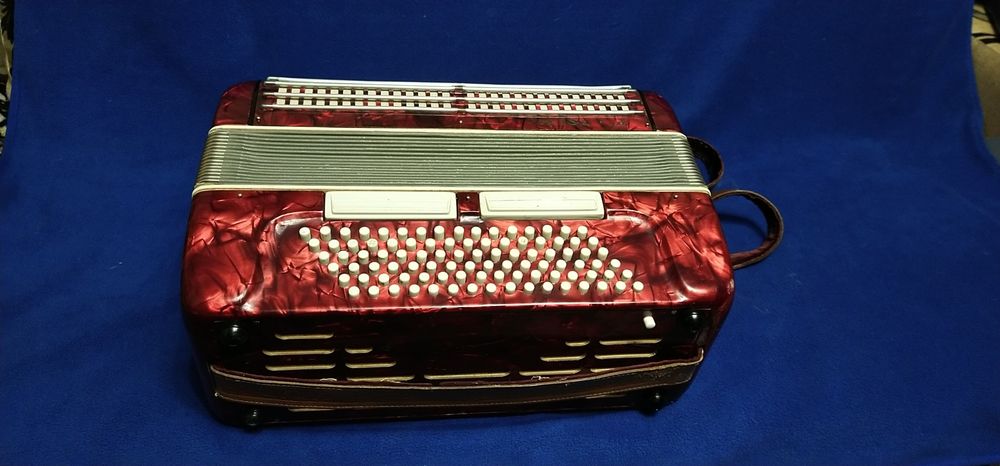 3/4 акордеон Royal Standard 5+2.