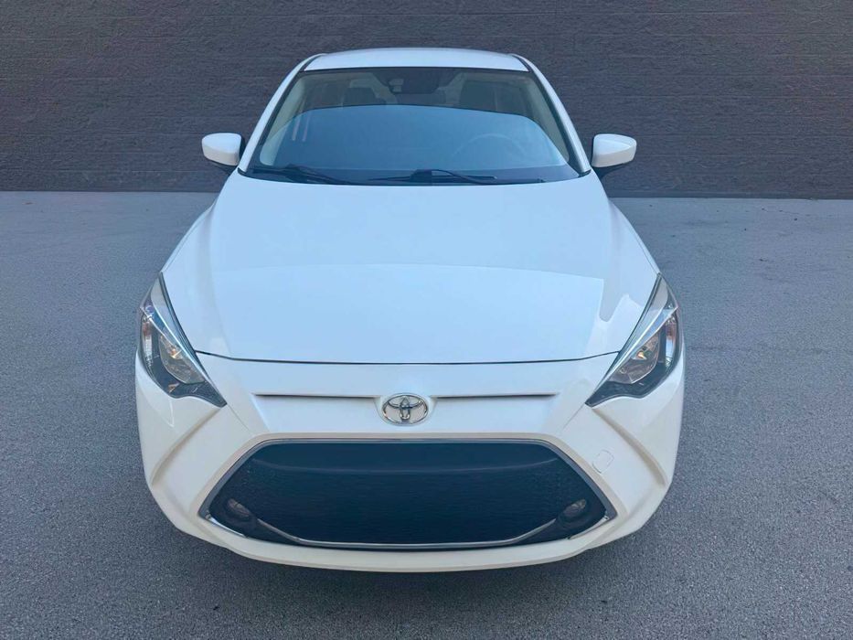 Toyota Yaris LE      2019