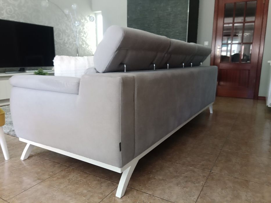 Sofá com 2,50cm em óptimo estado