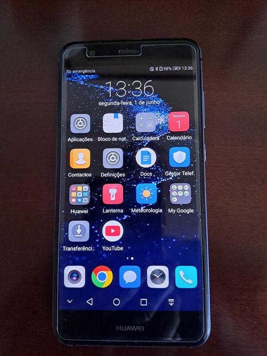 Huawei P10 Lite.