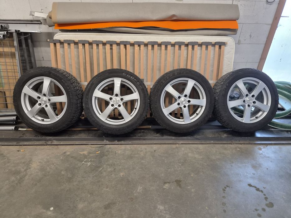 Колеса Диски5x114.3 Qashqai, Vivaro Dezent 225/55/17