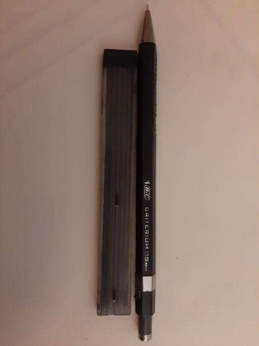 Lapiseira BIC Criterium 0,5mm+5 minas