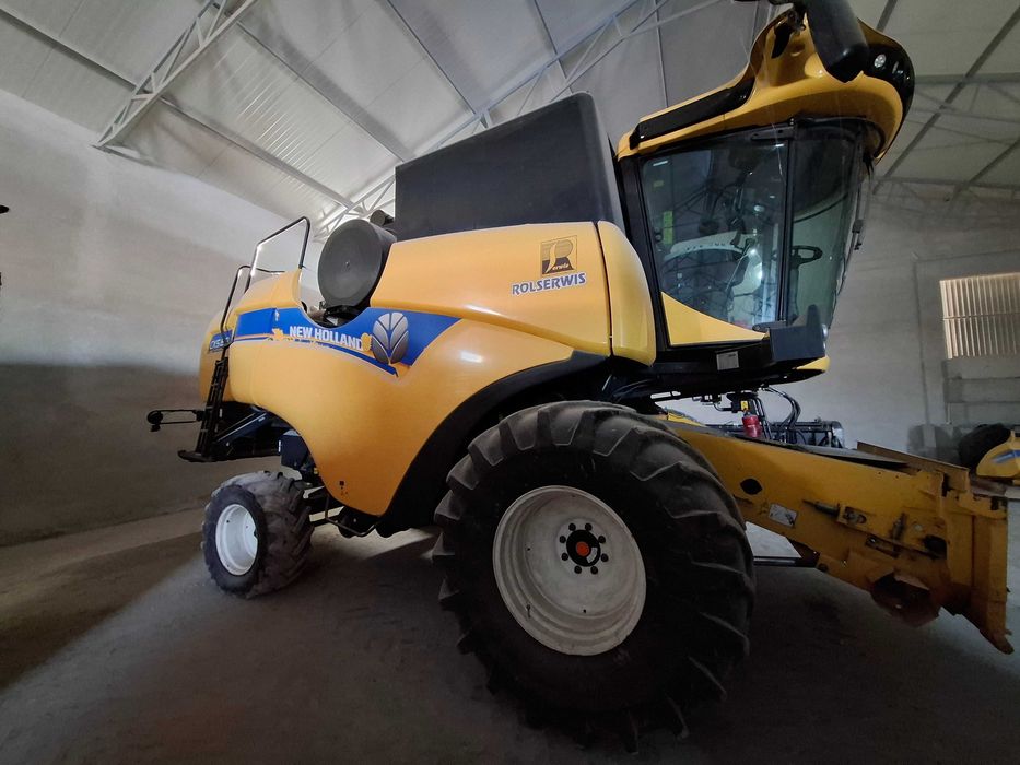 New Holland Cx5.80