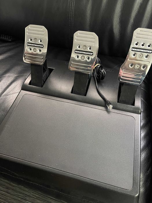 Pedais Thrustmaster T3PA PC/PS/XBOX novos