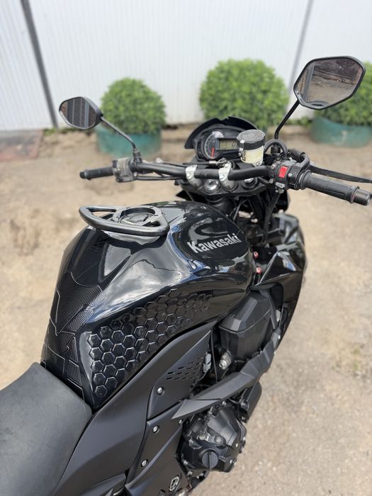 Kawasaki z1000 2010  ( z750 z800 z650 )
