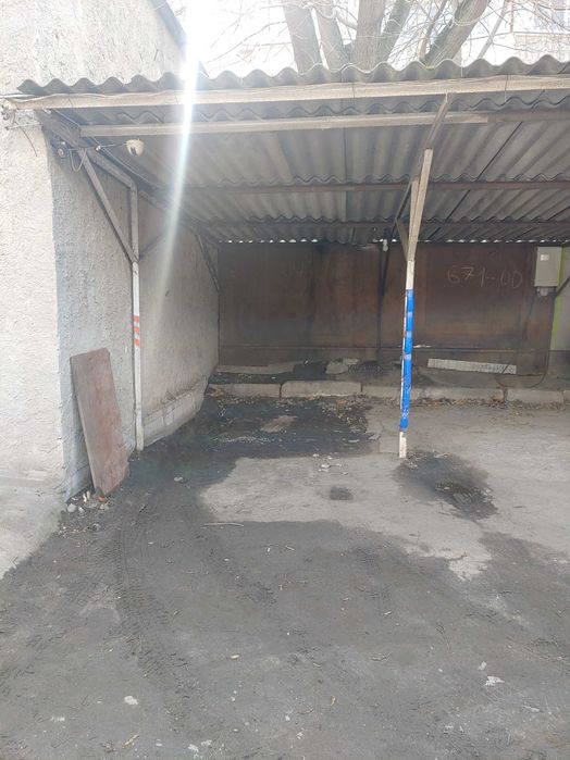 Место на стоянке крытое. пос. Котовского