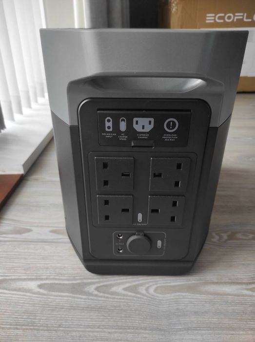 Eco flow delta max 1600 + Ecoflow 220w solar panel