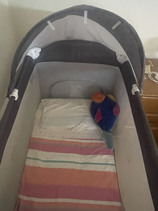 Cama de viagem com muda fraldas + colcao