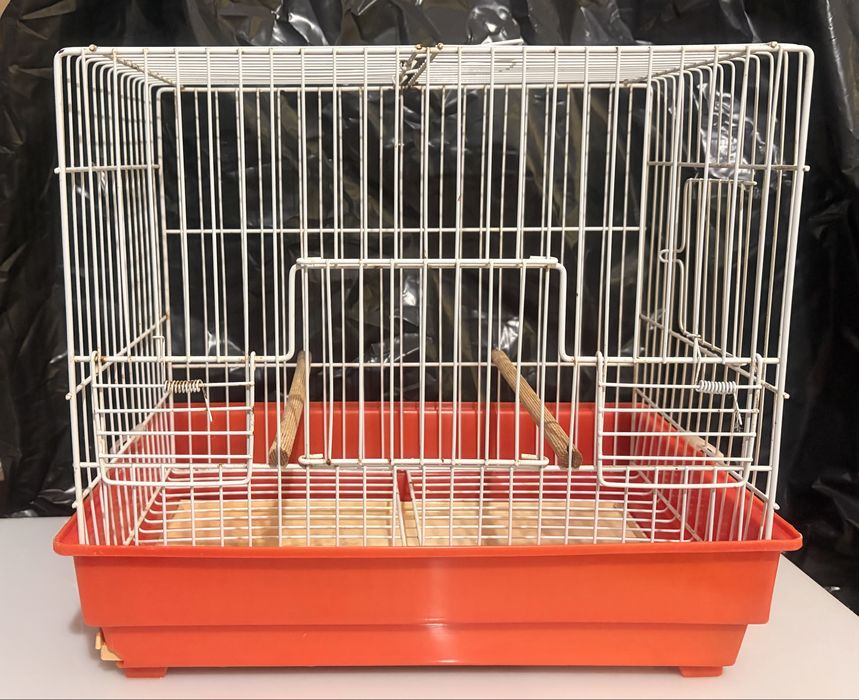 Gaiolas Usadas  para aves pequenas