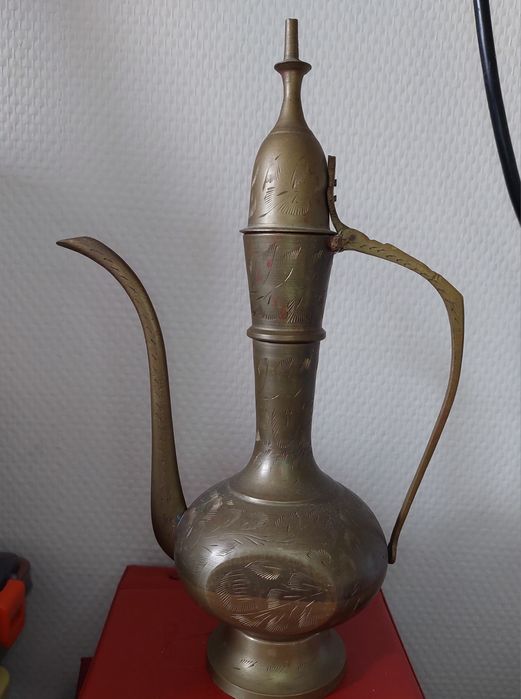 Кувшин латунный.