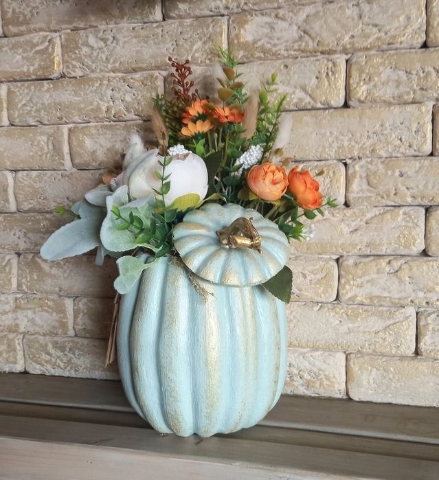 Цветочная композиция в тыкве