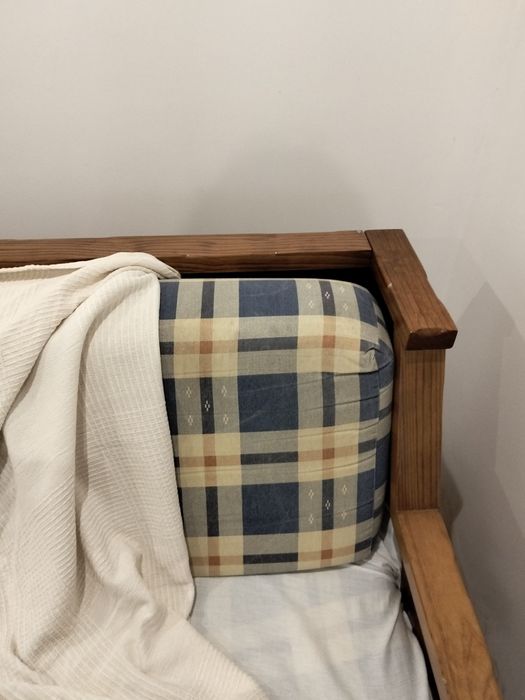 Sofá-cama (dupla) de madeira maciça