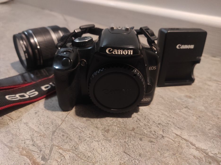 Фотокамера Canon 450d kit