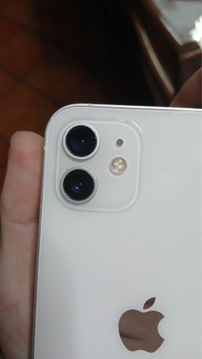 iphone 12 em bom estado