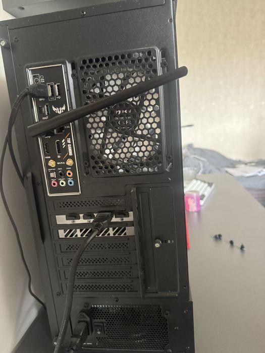 Komputer gamingowy RTX 4060/32GB RAM/1TB NVMe