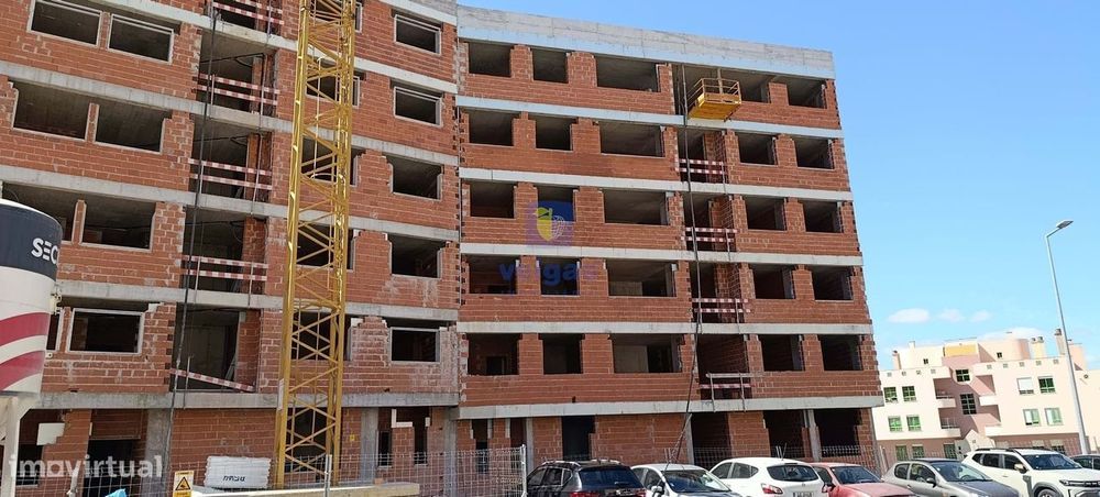 Última Unidade Disponível -Empreendimento–Nova Construção em Fitares,
