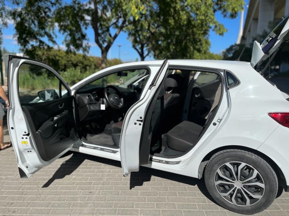 Renault clio 1.5 dci — photo 5