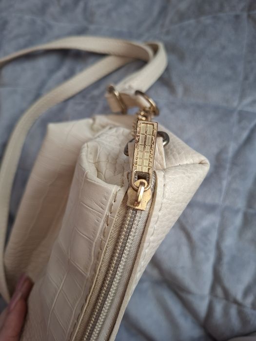 Маленька бежева сумка zara зара