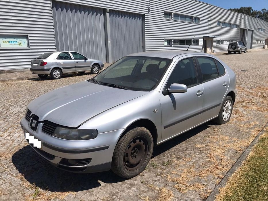 Seat Leon 1.4 16V 5P 2001  - Para Peças